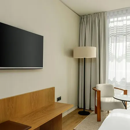 Sabatic Mar, Barcelona, A Tribute Portfolio 4*