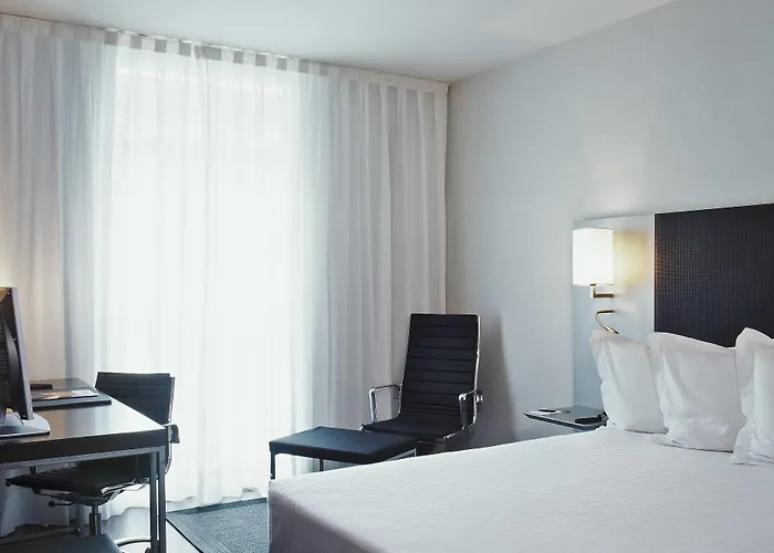 Hotel Sabatic Mar, Barcelona, A Tribute Portfolio Gava