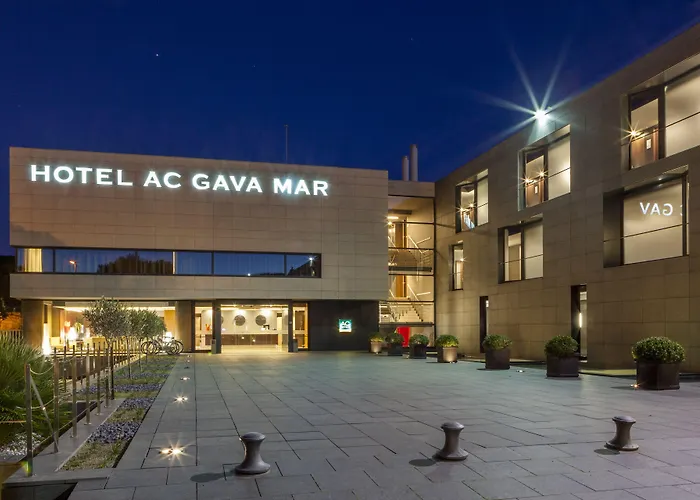 Sabatic Mar, Barcelona, A Tribute Portfolio 4*